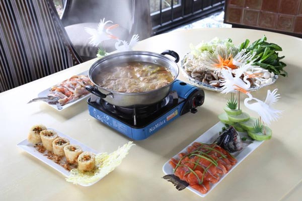 Du lịch Fansipan tránh nóng mùa hè