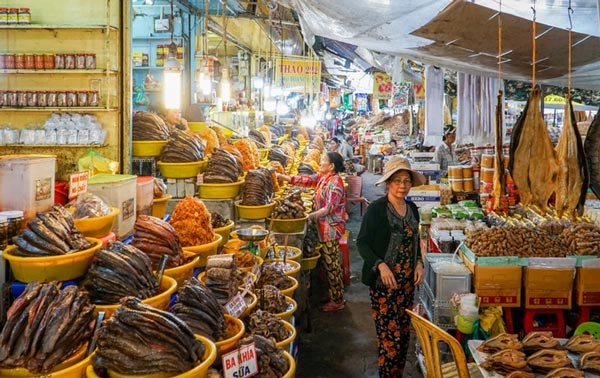 Chợ đặc sản mắm vùng biên giới miền Tây