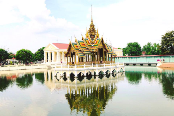 Cung điện mùa hè Bang Pa In