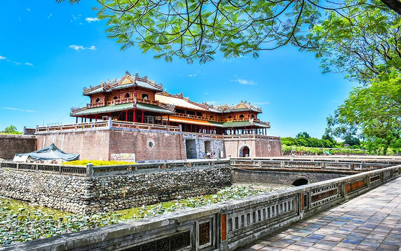 HUẾ