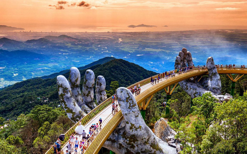 HUẾ