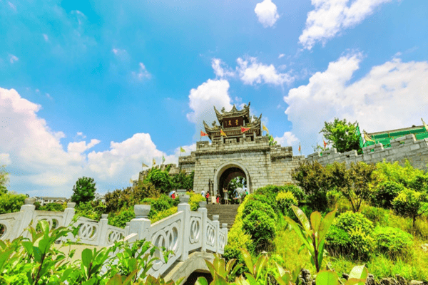 Tour Quý Dương – Tây Giang – Trấn Viên Cổ Thành (5N5Đ) — No Shopping