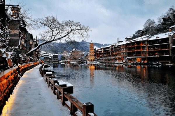 Tour Ân Thi – Trương Gia Giới – Phượng Hoàng Cổ Trấn 5N4Đ | Bay Vietjet Air
